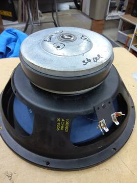 10rd821 919206 Single Blue Coned 10 Inch Heavy Woofer Rubber Surround