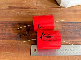 Audyn Q4/82.0/400 Pair 2 Cap Q4 82uf 400v Mkp Foil Capacitors P6 Capacitor Unused