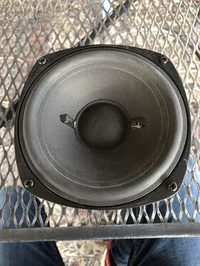 Clr-2002 Definitive Technology 1457a100 Center Speaker 5.25 Inch Woofer Working