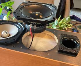 2010500430 Paradigm Part# Studio 40 V3 - Excellent Condition Woofer 0304