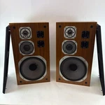 Yamaha NS-670 3-WAY Hifi Speaker Pair Brown. Fixed Price $549.99.