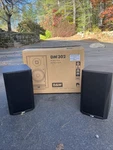 B&w DM302 Bookshelf Speakers Black Pair. Fixed Price $899.00.
