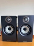 Bowers & Wilkins 607 S2 Bookshelf Speaker Banana Plug Compatible Fully Working. Fixed Price $1074.00.