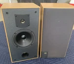 Jbl J2060 Bookshelf Speakers Oak Wood Grain Tested Works Great. Fixed Price $95.00.